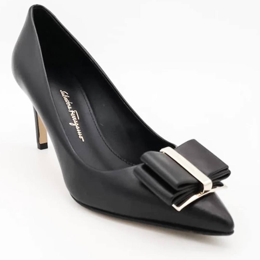 Ferragamo Zeri Nappa Leather Double Bow Black Pumps